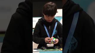 NOOB VS PRO cuber rubikscube worldrecord wtf ルービックキューブ これは勝てん ルービックキューブ 世界記録 チャンネル登録よろしく プロ [upl. by Llewop34]