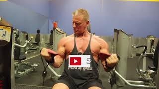 How do you properly do a bicep curl in 2022 shorts [upl. by Shriner]