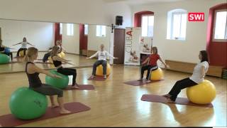 FIT mit SW1  Folge 3 Sitzball [upl. by Sterrett411]