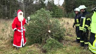 Feuerwehr Colmnitz Weihnachtsbaum in Notlage HD720p [upl. by Serena82]