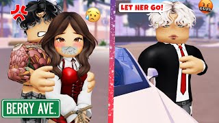 HANDSOME Boss 🔥 FELL IN LOVE With CHILDHOOD Friend 😈  ISAPLAYS ROBLOX COMPILATION Berry Avenue [upl. by Annalee]