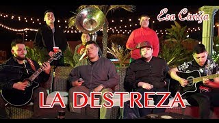 La Destreza  Esta Canija acustico en vivo [upl. by Phina]