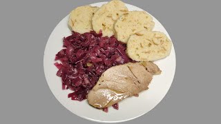 Vepřová plec s cibulovým zelím a houskovým knedlíkem recept [upl. by Akeimat699]