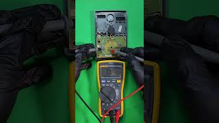 Troubleshooting A Defective Analog Multimeter shortsfeed [upl. by Alegnat644]