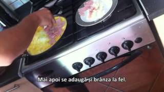 Rețetă Omletă Calzone cu Șuncă și Brânză [upl. by Ettenan]