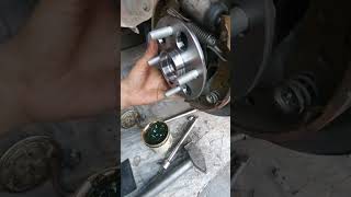 How to fitting new rear hub bearing automobile toyota mechanic hub fitting [upl. by Ahel]