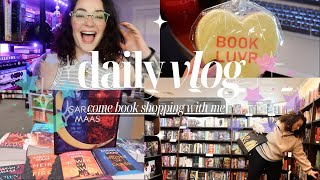 a chill book shopping vlog at Barnes and Noble 📚 ft Starbucks a fun cookie and a haul [upl. by Eocsor]