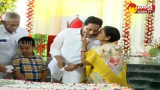 CM YS Jagan and YS Vijayamma Christmas Celebrations 2023  CSI Church  Pulivendula SakshiTV [upl. by Ioyal]