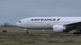 Boeing 777 Air France TakeOff after Emergency ORLYCAYENNE [upl. by Anaej991]