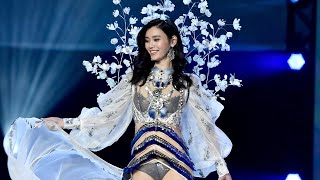 Ming Xis Fall Airs On The 2017 Victorias Secret Fashion Show Fans React  Access Hollywood [upl. by Hynda654]