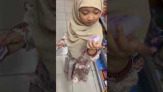 Raisya beli perlengkapan sekolah shortvideo berangkatsekolah pergisekolah perlengkapansekolah [upl. by Iahcedrom]