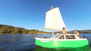 First sail on a Phil Bolger box inspired jim michalak robbsboat Built by Tom Sorensen [upl. by Aleb322]