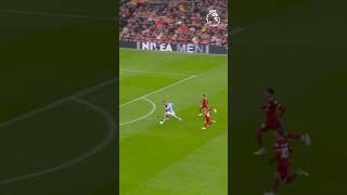 Virgil van Dijk vs Erling Haaland [upl. by Yoho383]