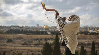 Shofar Sound Effect Outisde The Walls Of Jericho [upl. by Aharon]