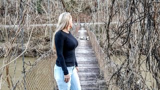 Walking on a VERY OLD SWINGING BRIDGE in Harlan Kentucky [upl. by Falkner]