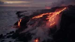 Île dHawaï  volcan Kīlauea  lave dans locéan [upl. by Zakaria]