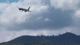 B757 Landing and goaround Tegucigalpa [upl. by Yc]