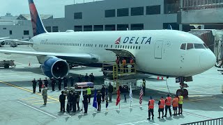 Fallen Soldier Returns Home  Delta Airlines Boeing 767300 at Los Angeles LAX [upl. by Bakerman160]