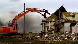 Demolition of quotThursleyquot Easton Bavents 4 Apr 2011 due to coastal erosion [upl. by Kellyann]