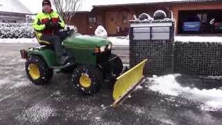 Winterdienst John Deere Schneeräumung [upl. by Bluefield]