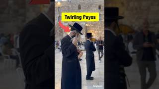 How do Hasidic men curl their payos israel [upl. by Romalda]