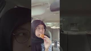 Makan roti gabin roti shortvideo feedshorts [upl. by Huntington941]