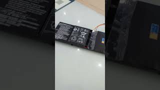 Battery Acer travelMate P446 shorts batteryReplace [upl. by Ulita394]