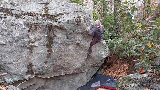 Barndoor Problem V2 ⭐️⭐️⭐️  Moore’s Wall Bouldering [upl. by Dacy]