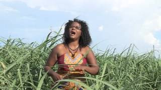 Favoured Martha Sindikusiyani Malawi Gospel Music [upl. by Lambrecht471]