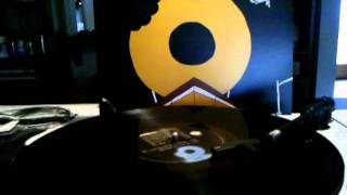 J Dilla  Donuts Intro Spinning on Vinyl [upl. by Connett]