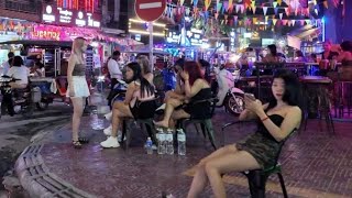 Cambodia Nightlife in Phnom Penh Street 136 4K [upl. by Kippy]