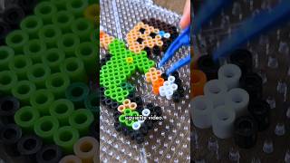 HICE a la ATAJADA del DIBU MARTÍNEZ en 500 HAMABEADS pixelart ⚽️🟢🧤 [upl. by Nerfe141]