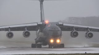 Ilyushin Il76MD  Uzbekistan Air Force  screaming takeoff  Hamburg Airport  snow [upl. by Enenstein]