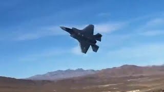 ZIEN Onze F35straaljagers stunten in Death Valley [upl. by Standish126]