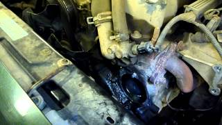 The XJ Project  Water pump replacement [upl. by Stanislas]