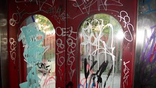 Vandalized 1985 Lifton hydraulic elevator mod by KONE  Hellerup Train Station Denmark [upl. by Retha]