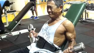 筋トレ／インクライン ダンベルカール 66歳 松下英二Biceps 二頭筋  Workout [upl. by Nimzaj]