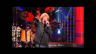 Hall amp Oates  Live In Concert  01  Maneater HQmp4 [upl. by Jensen]