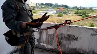 Tactical Rappel Setup [upl. by Goer769]