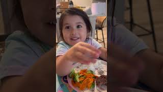 Siena explicando las comidas 🤣❤️😍 multiculturalfamily family multicultural [upl. by Acirfa]