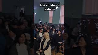 Noi umblăm a colinda [upl. by Noemys]