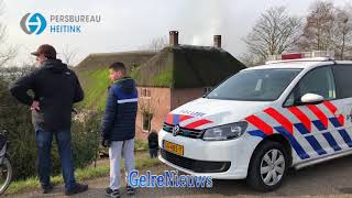 Brand in rieten dak van woonboerderij in Arnhem [upl. by Platas]