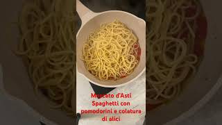 Moscato e spaghetti con colatura di alici avete capito bene food wine foodie winetasting [upl. by Ennovihc]