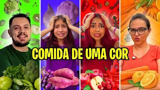 🌈 DESAFIO 24 HORAS COMENDO COMIDA DE UMA COR SÓ 🌈 Família Porcides [upl. by Eednus]