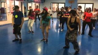 Bailando Enrique Iglesias y Gente de Zona coreografia zumba Holyday Fitness Gym [upl. by Chaunce416]