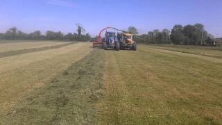 JF 1350 and New Holland TG 285 at silage [upl. by Saxe]