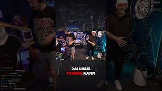 DJ Ötzi amp Hänno tanzen zum IDWM Song von Marti Fischer🎉🕺🪩🎶handofblood twitch event darts [upl. by Etnuad]