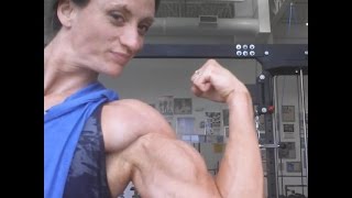 Amazon FBB Carrie Lynn Rapp Biceps Flexing [upl. by Maillil]