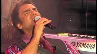 Alejandro Fernandez Me Dedique a Perderte Live [upl. by Brew]