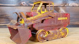 Rusty 1950s Nylint Construction Toy Shovel Dozer Restoration [upl. by Ieluuk655]